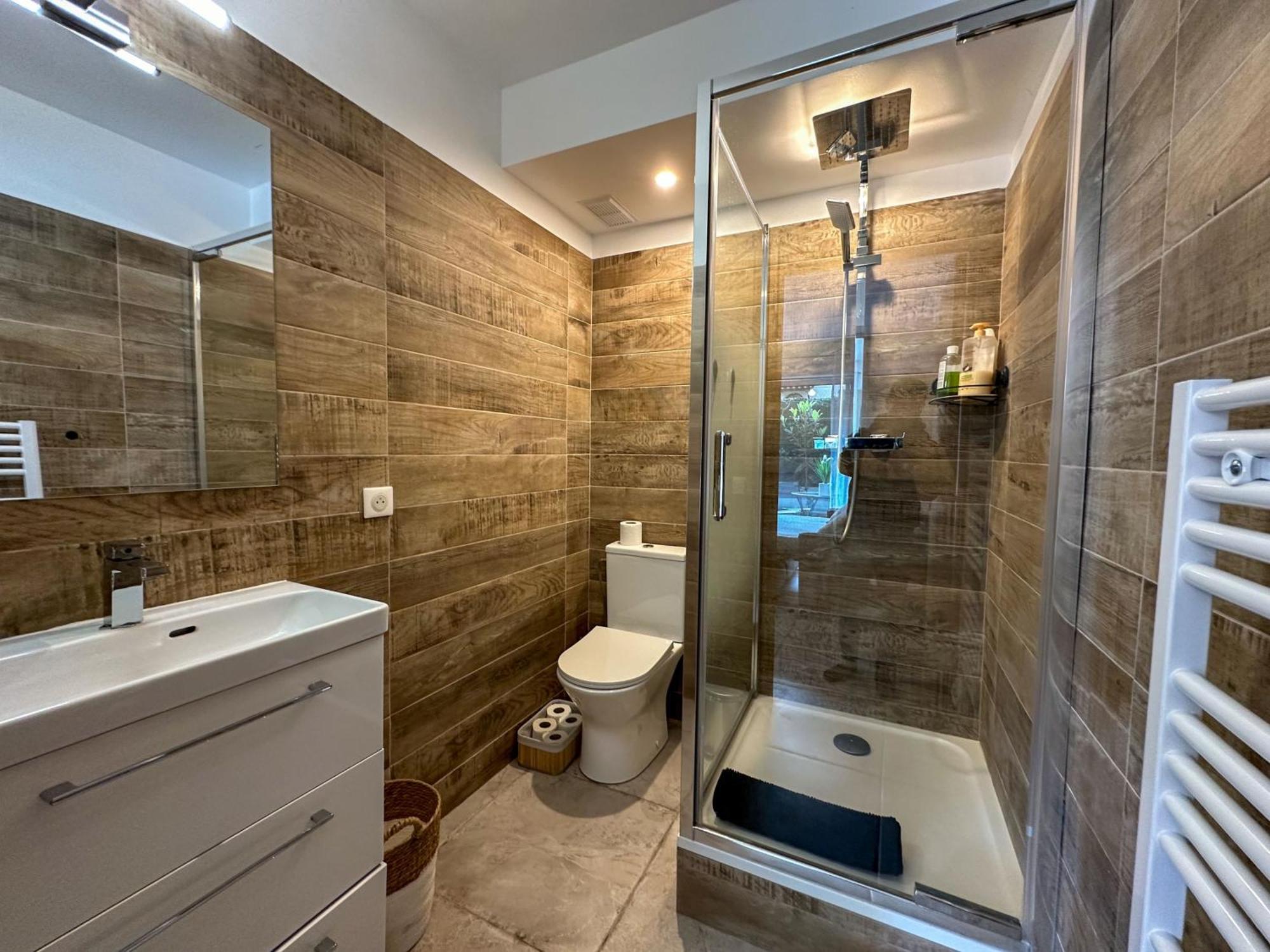 Cosy Madrid, Appartement Proche De La Mer Cannes Exterior photo